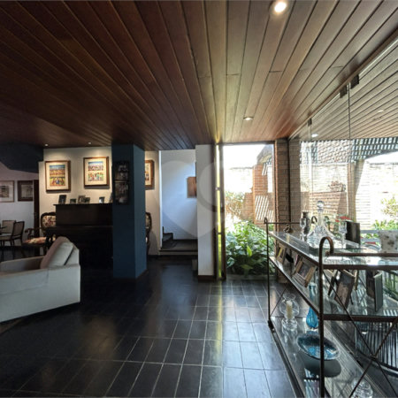 Casa de Vila à venda com 3 quartos, sendo 1 suíte, em Granja Julieta, São Paulo, SP
