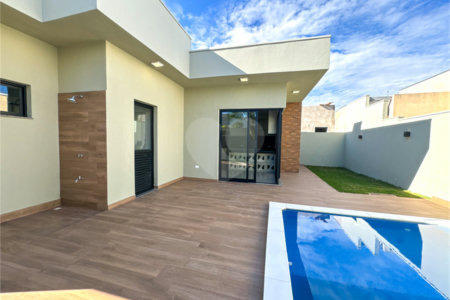 Casa à venda com 3 suítes em Parque Das Mangueiras, Três Lagoas, MS