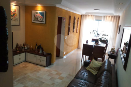 Apartamento à venda com 3 quartos, sendo 1 suíte, em Vila Nivi, São Paulo, SP