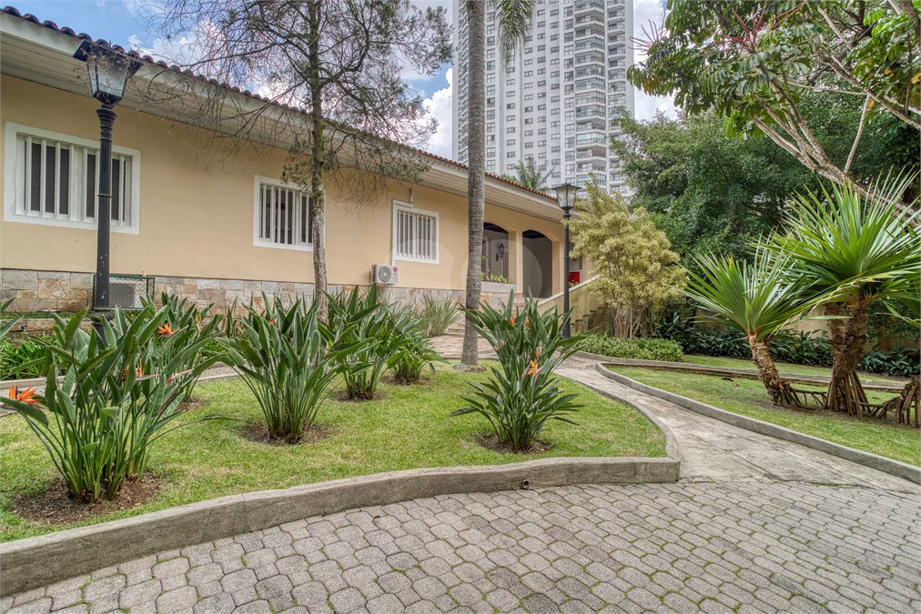 Apartamento à venda ou para alugar com 4 suítes em Jardim Marajoara, São Paulo, SP