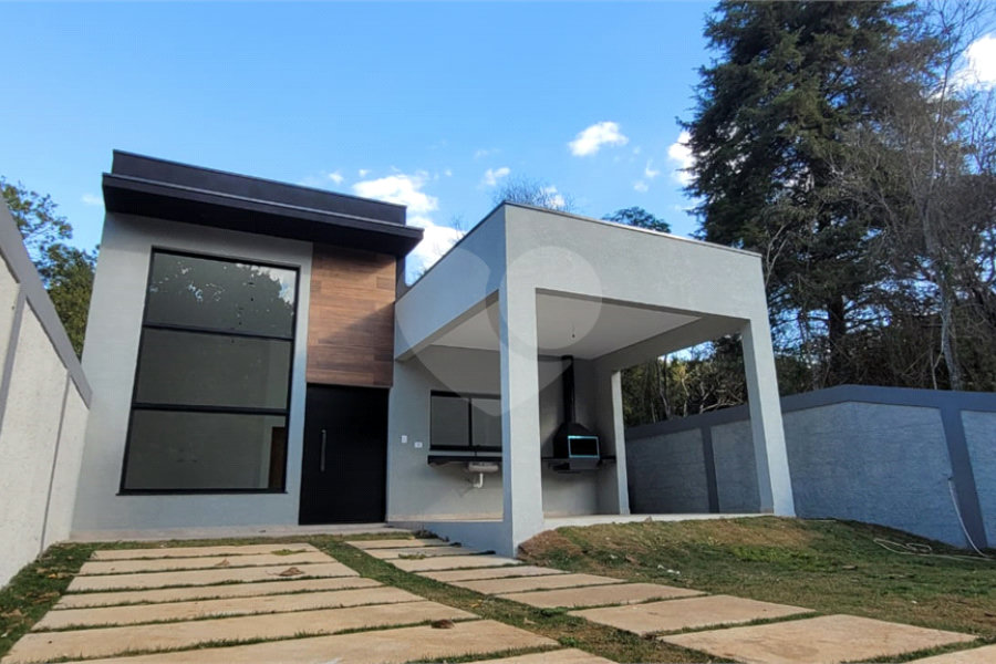 Casa Térrea à venda com 3 quartos, sendo 1 suíte,  em Pedra Vermelha (terra Preta), Mairiporã, SP