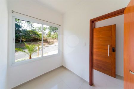 Casa à venda com 4 quartos, sendo 3 suítes,  no condomínio Parque Esplanada, Votorantim - SP
