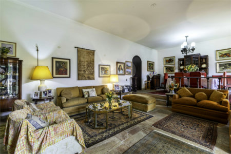 Casa à venda ou para alugar com 4 quartos, sendo 2 suítes, em Jardim Leonor, São Paulo, SP