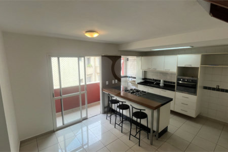 Cobertura à venda com 3 quartos, sendo 2 suítes,  em Vila Ipojuca, São Paulo, SP