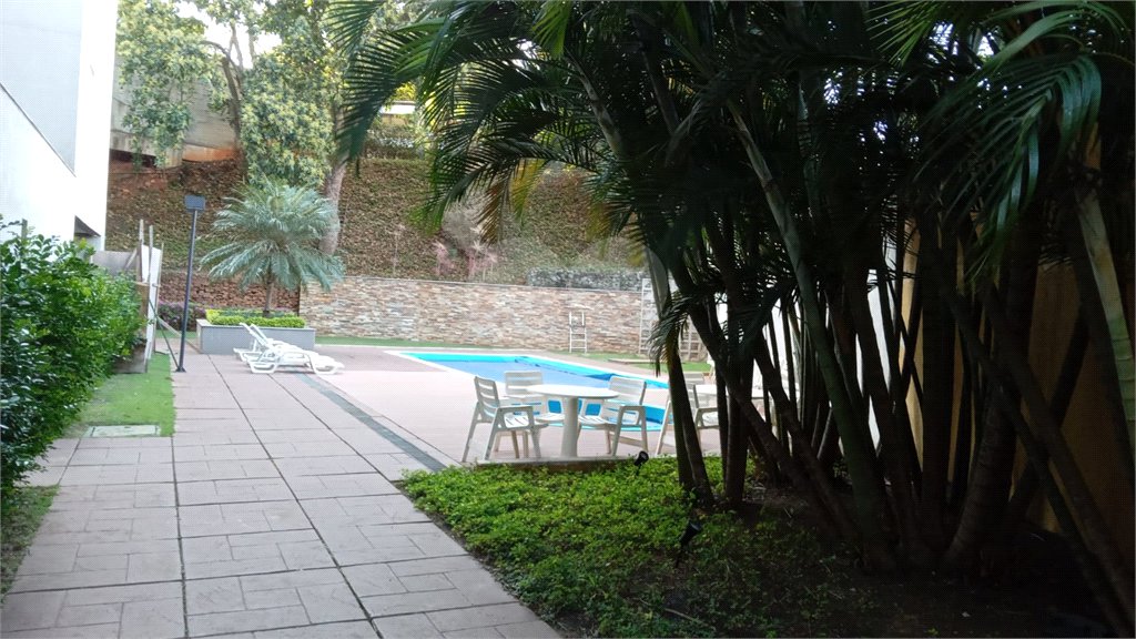 Apartamento à venda com 3 quartos, sendo 1 suíte,  em Vila Mariana, São Paulo, SP