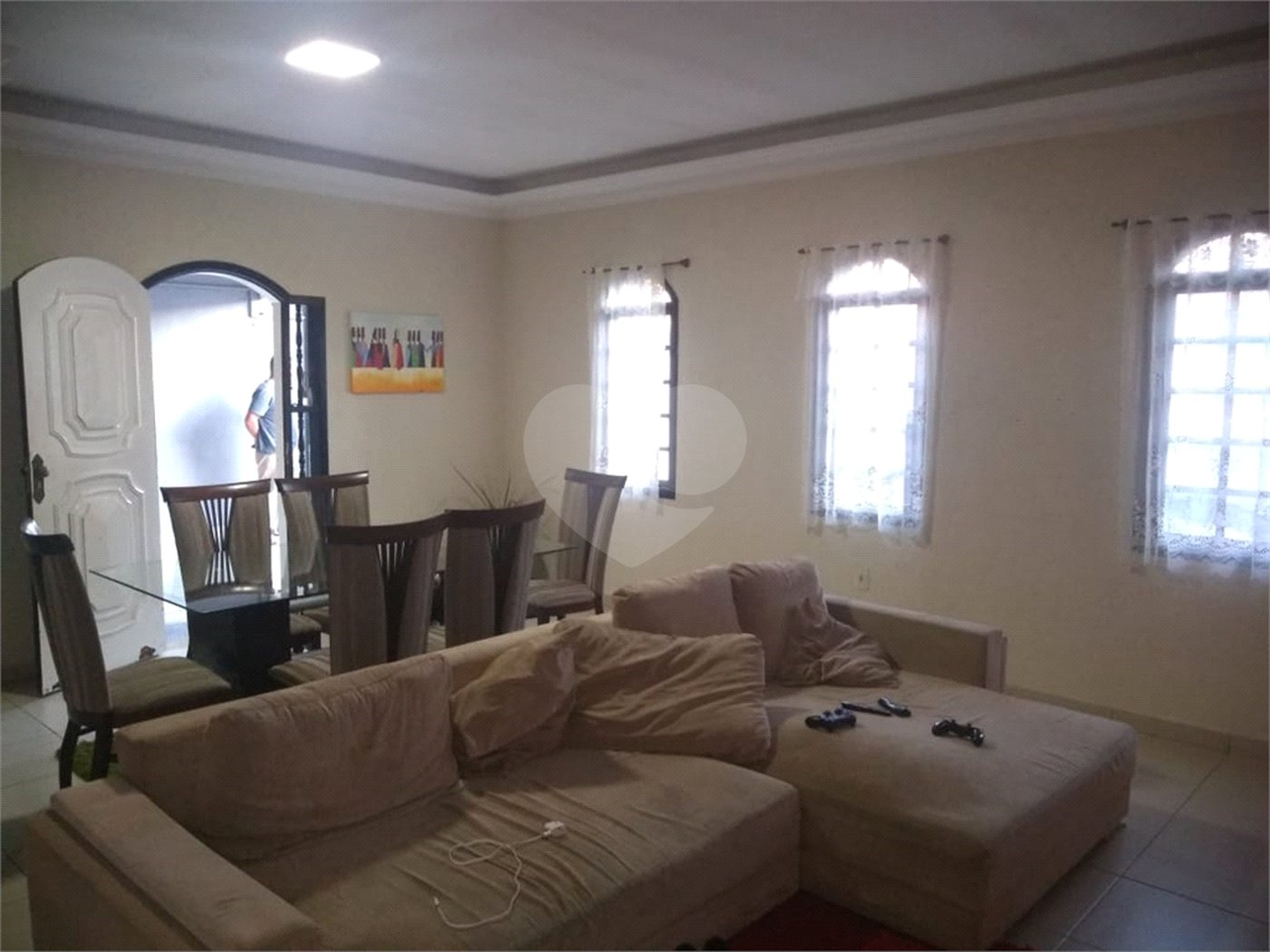Casa Térrea à venda com 3 suítes em Jardim São Pedro, Mogi das Cruzes, SP