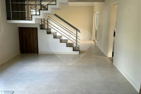 Casa à venda com 3 suítes no condomínio Terras de São Francisco, Vinhedo - SP
