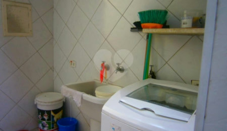Casa à venda com 4 quartos, sendo 1 suíte,  em Horto, São Paulo, SP
