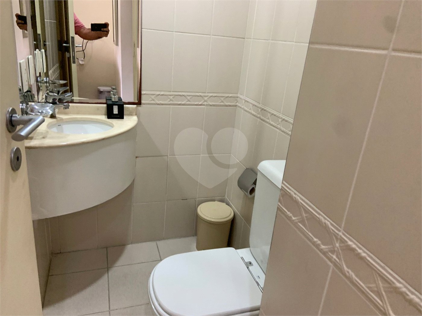 Flat à venda com 2 suítes em Jardim Europa, São Paulo, SP