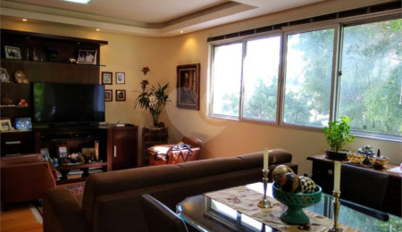 Apartamento à venda com 3 quartos, sendo 1 suíte,  em Real Parque, São Paulo, SP
