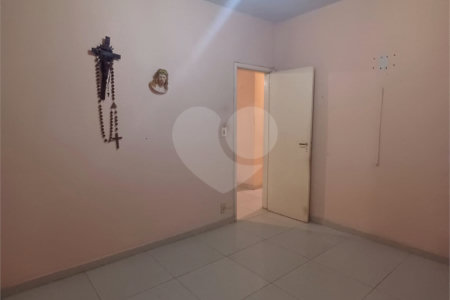 Casa à venda com 3 quartos, sendo 1 suíte, em Senador Camará, Rio de Janeiro, RJ