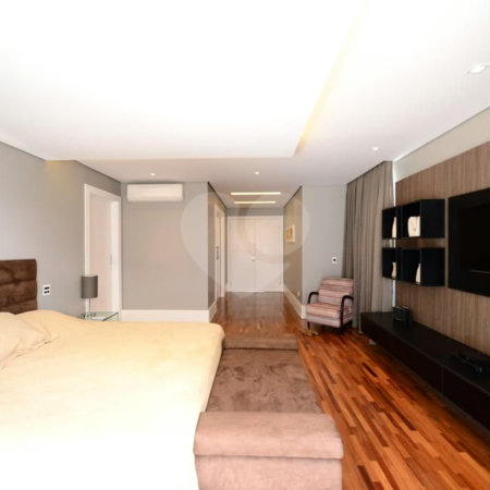 Casa à venda com 5 suítes no condomínio Residencial Tamboré 2, Santana de Parnaíba - SP