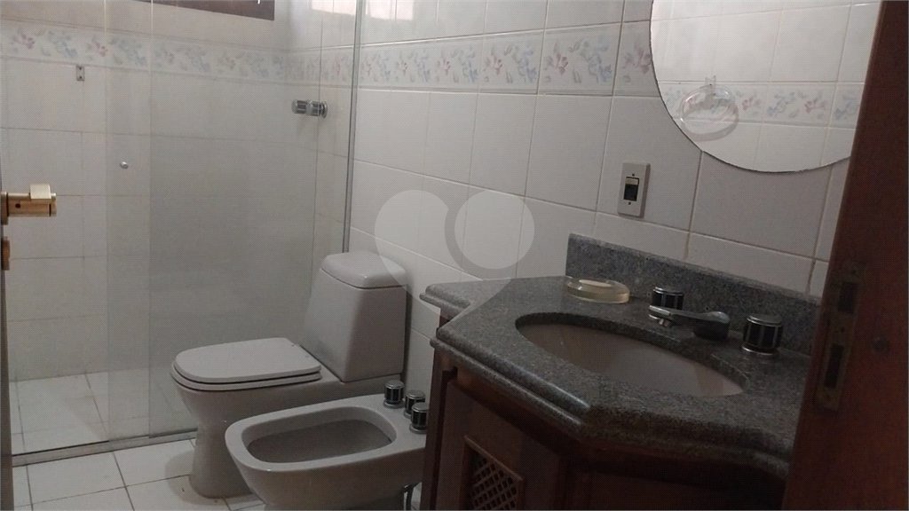 Apartamento à venda com 4 quartos, sendo 2 suítes, em Tombo, Guarujá, SP