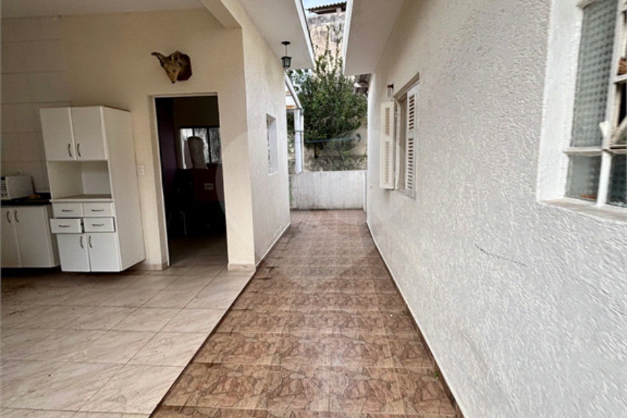 Sobrado à venda com 6 quartos, sendo 5 suítes, em Tremembé, São Paulo, SP