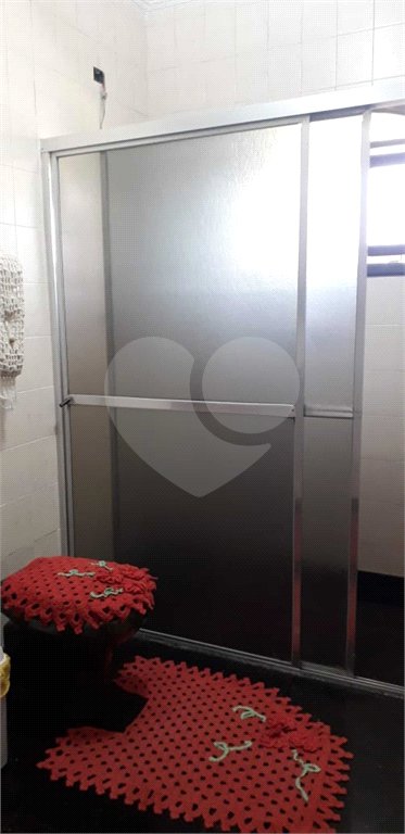 Casa à venda com 4 quartos, sendo 2 suítes, no condomínio Gleba II, Mairiporã - SP