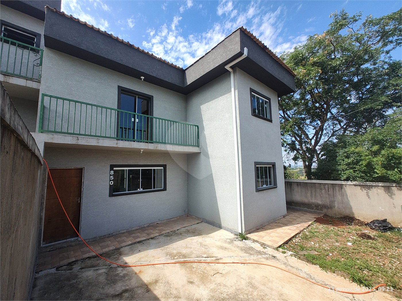 Sobrado à venda com 3 quartos, sendo 1 suíte, em Chácaras Maringá, Atibaia, SP