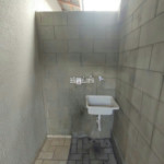 Casa à venda com 2 quartos, sendo 1 suíte, no condomínio Figueiras, Atibaia - SP