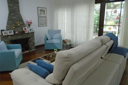 Casa Térrea à venda com 3 quartos, sendo 1 suíte,  em Alto da Boa Vista, São Paulo, SP