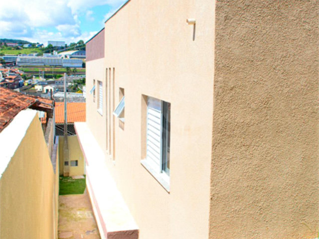 Sobrado à venda com 3 quartos, sendo 1 suíte,  em Serra da Cantareira, Mairiporã, SP