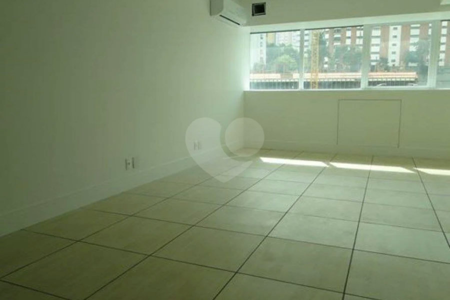Sala Comercial para venda na região do Morumbi!!!