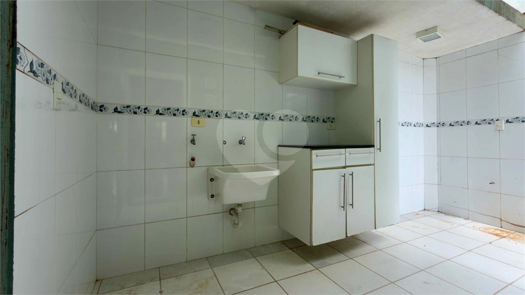 Casa à venda com 2 quartos no condomínio Portal dos Gamez, Atibaia - SP