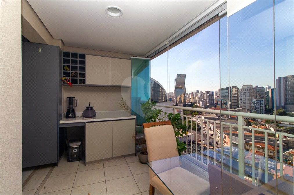 Apartamento para alugar com 2 quartos, sendo 1 suíte, em Pinheiros, São Paulo, SP