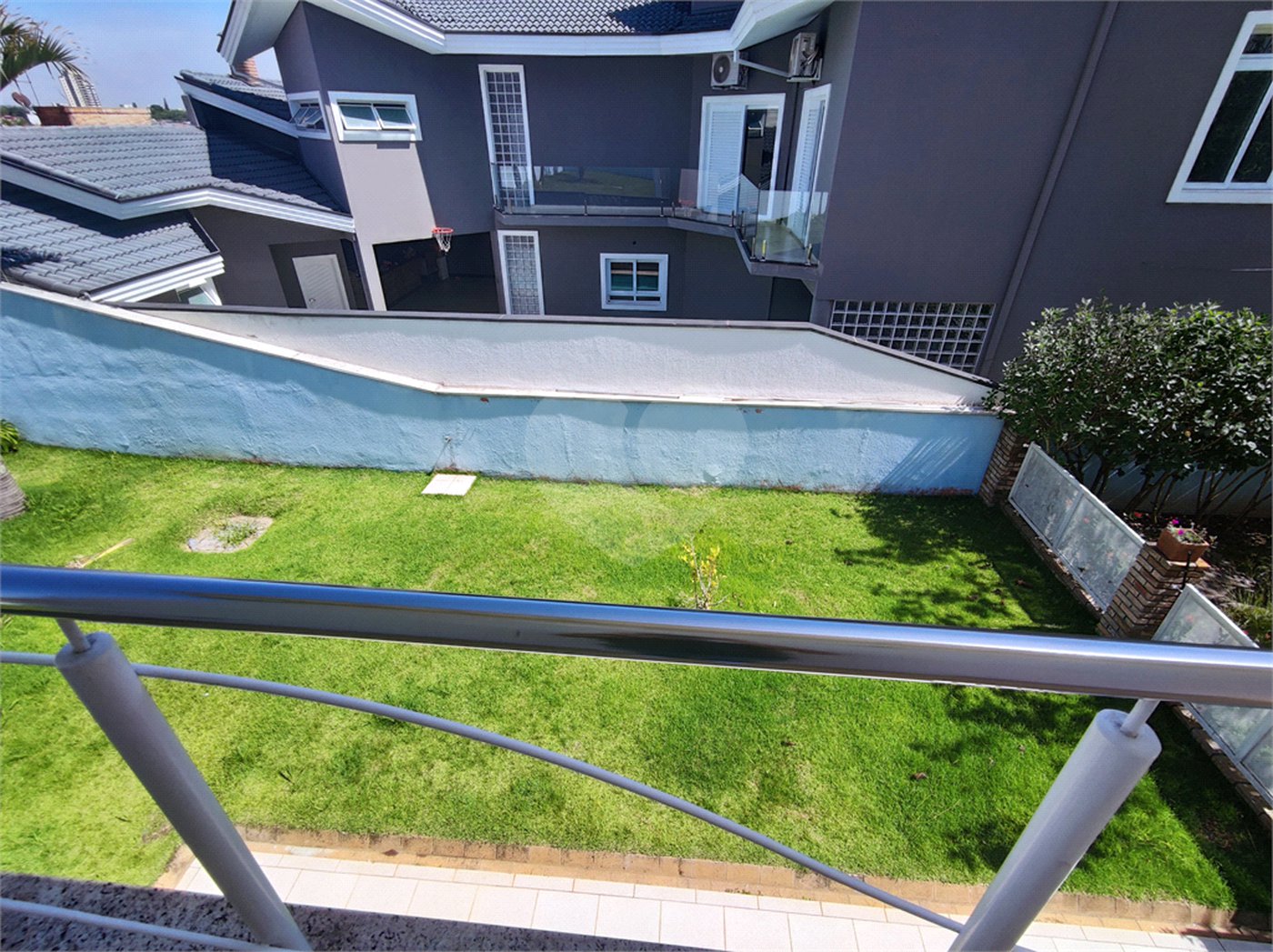 Casa à venda com 3 suítes no condomínio Residencial Suzano, Suzano - SP