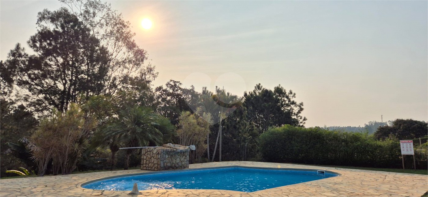Terreno à venda em Condomínio Residencial Pinheiros do Lago, Alambari, SP