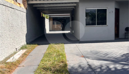 Casa à venda com 3 quartos em Ipê, Três Lagoas, MS