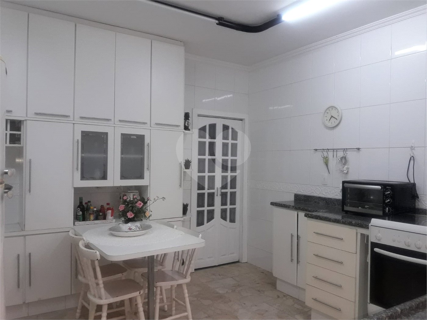 Sobrado à venda com 3 quartos, sendo 1 suíte,  em Vila Paulicéia, São Paulo, SP