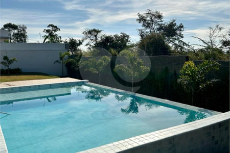 Casa à venda com 3 quartos, sendo 1 suíte, no condomínio Santa Mônica, Itu - SP
