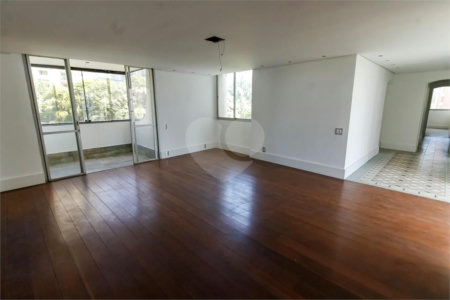 Apartamento à venda com 3 quartos, sendo 2 suítes, em Vila Andrade, São Paulo, SP