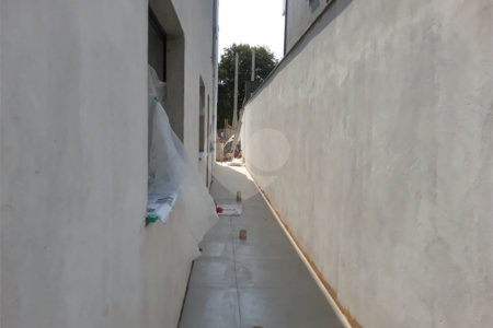 Sobrado à venda com 3 quartos, sendo 1 suíte, em Jardim Brasil, São Roque, SP