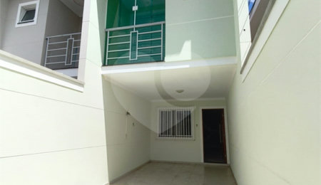 Sobrado à venda com 3 quartos, sendo 1 suíte,  em Chora Menino, São Paulo, SP