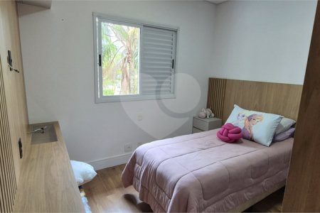 Casa à venda com 4 quartos, sendo 2 suítes,  no condomínio Aromaz, São Bernardo do Campo - SP
