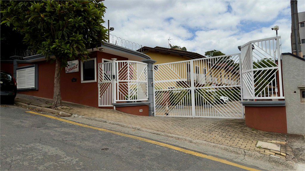 Casa à venda com 2 quartos no condomínio Portal dos Gamez, Atibaia - SP