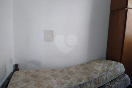 Sobrado à venda com 4 quartos, sendo 3 suítes,  em Vila Monumento, São Paulo, SP