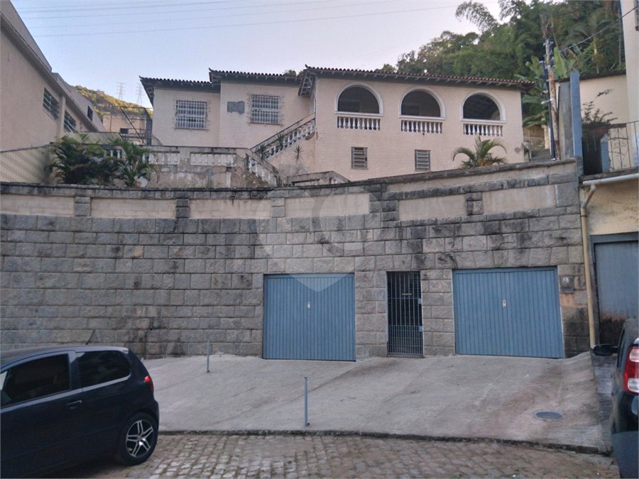 Casa à venda ou para alugar com 5 quartos em Grajaú, Rio de Janeiro, RJ