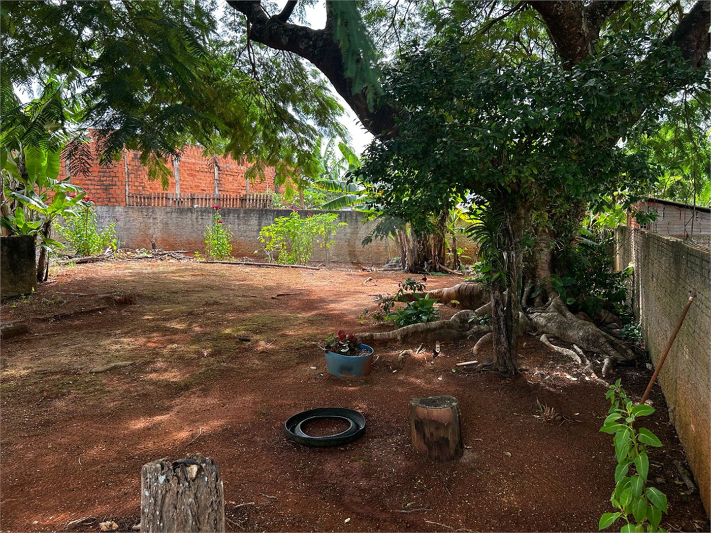 Casa à venda com 3 quartos, sendo 2 suítes, em Vila Mazzei, Itapetininga, SP