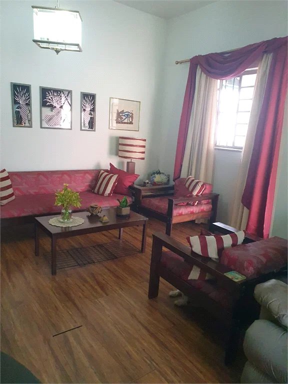 Casa à venda com 2 quartos, sendo 1 suíte, em Jardim das Bandeiras, São Paulo, SP