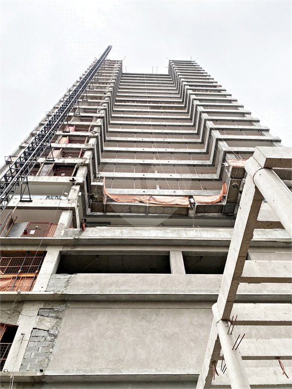 Apartamento à venda com 3 suítes em Santana, São Paulo, SP