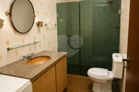 Casa à venda com 4 quartos, sendo 2 suítes,  em Jardim Bela Vista, Santo André, SP