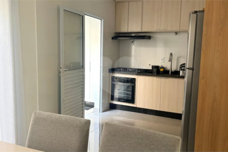 Casa à venda com 3 quartos, sendo 1 suíte, no condomínio Residencial Américo de Figueiredo, Sorocaba - SP