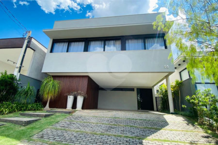 Casa à venda com 3 suítes no condomínio Euroville II, Bragança Paulista - SP