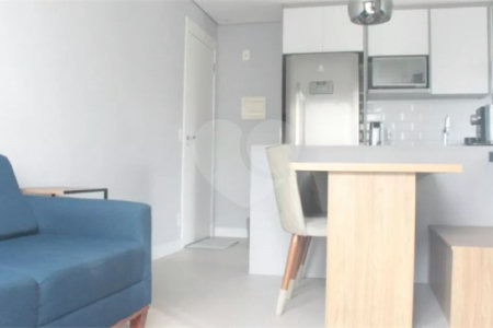 Apartamento à venda com 2 quartos em Parque Reboucas, São Paulo, SP