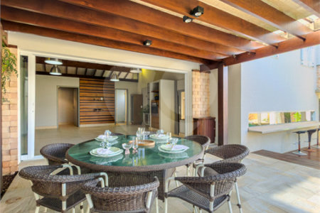 Casa à venda com 4 suítes no condomínio Villa Borghese, Indaiatuba - SP