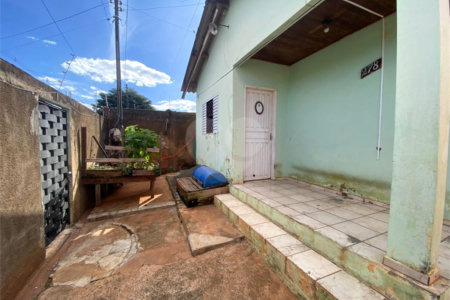 Casa à venda com 2 quartos em Residencial Ponta Porã I, Ponta Porã, MS