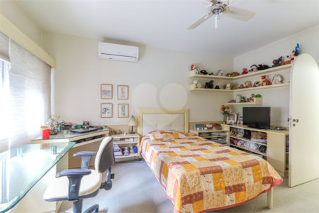 Apartamento à venda com 4 quartos, sendo 2 suítes, em Jardim Paulista, São Paulo, SP