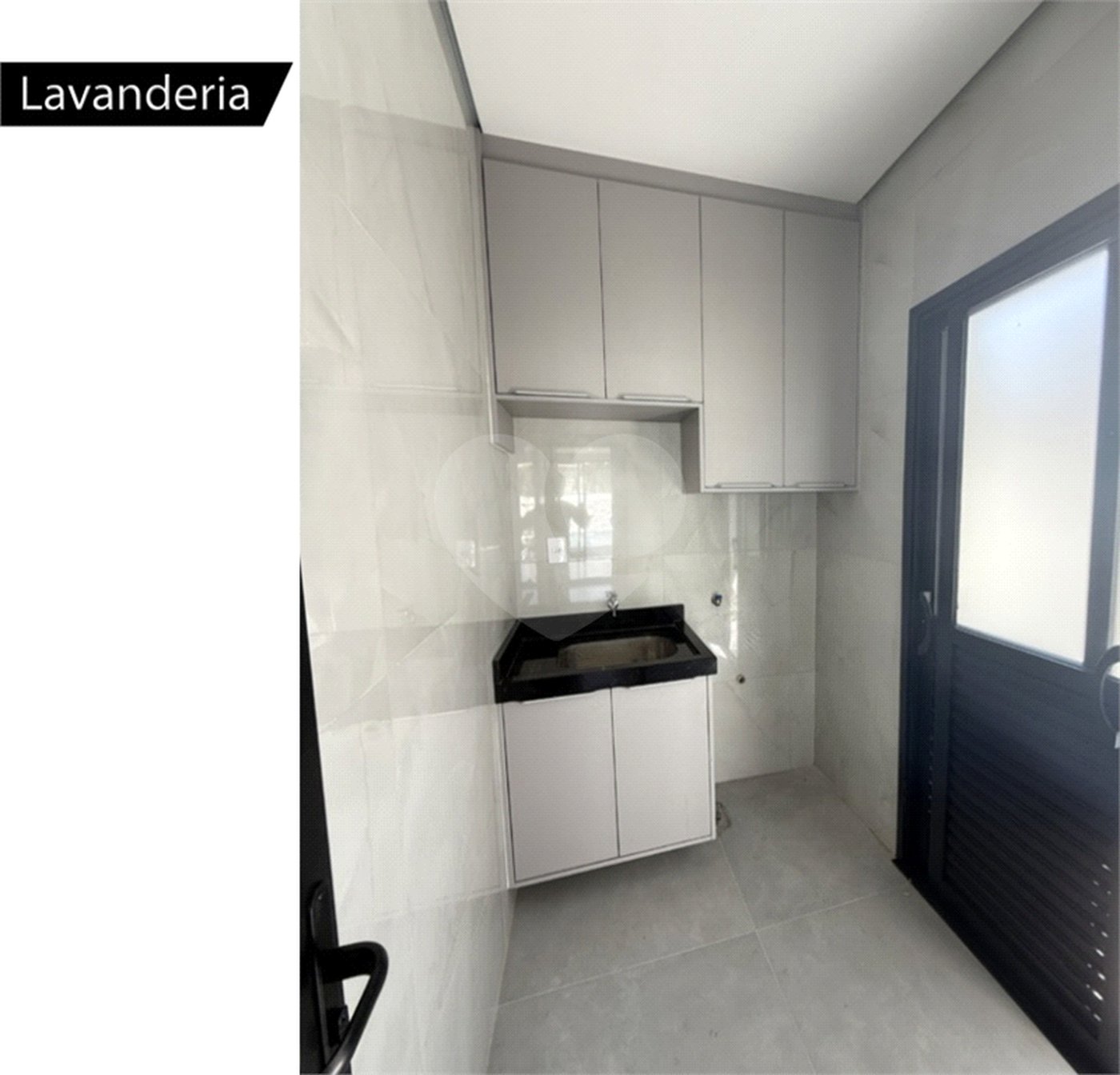 Terreno à venda com 4 suítes no condomínio Residencial Maison Du Parc, Indaiatuba - SP
