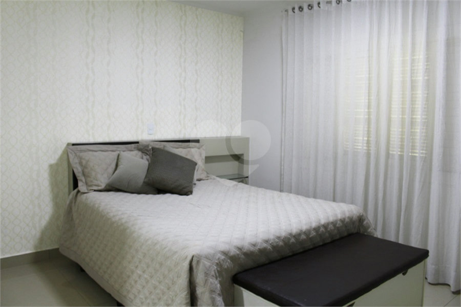 Casa Térrea à venda com 3 quartos, sendo 2 suítes,  em Vila Galvão, Guarulhos, SP